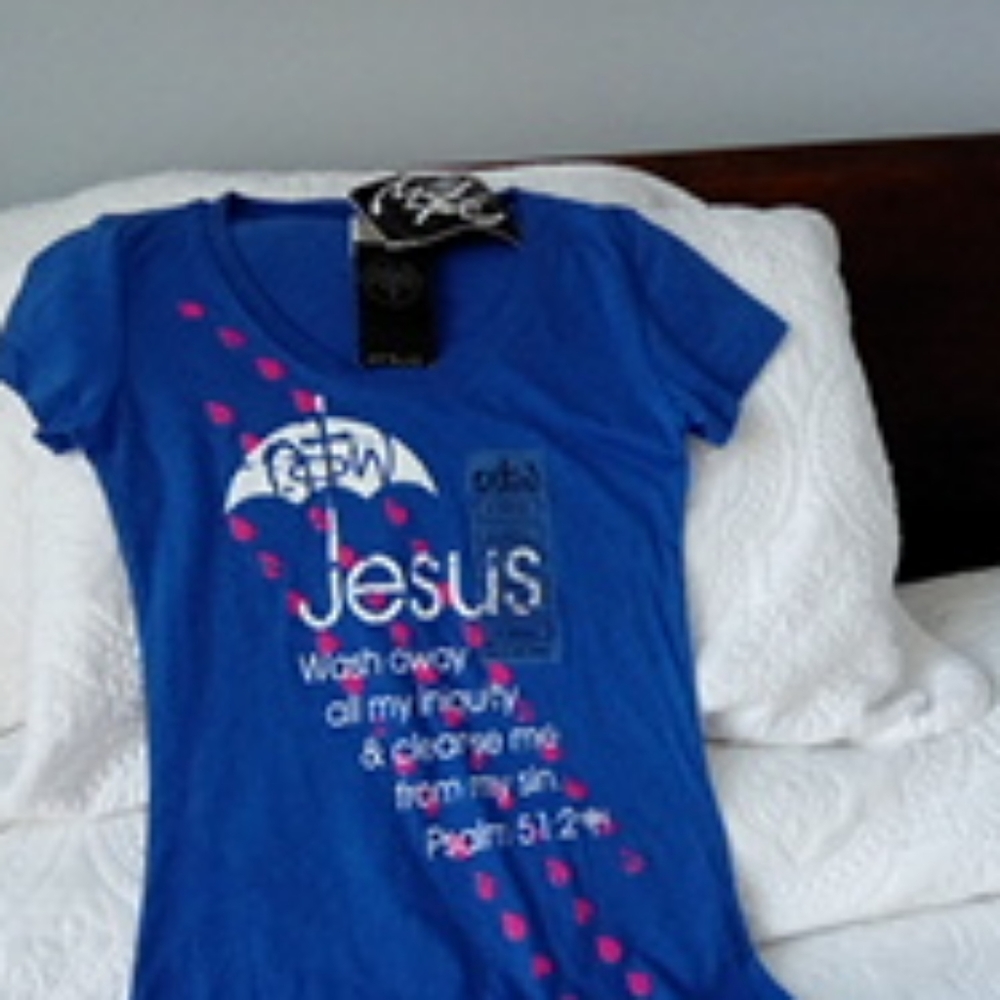 NOTW LADIES T-SHIRT. NEW with TAGS